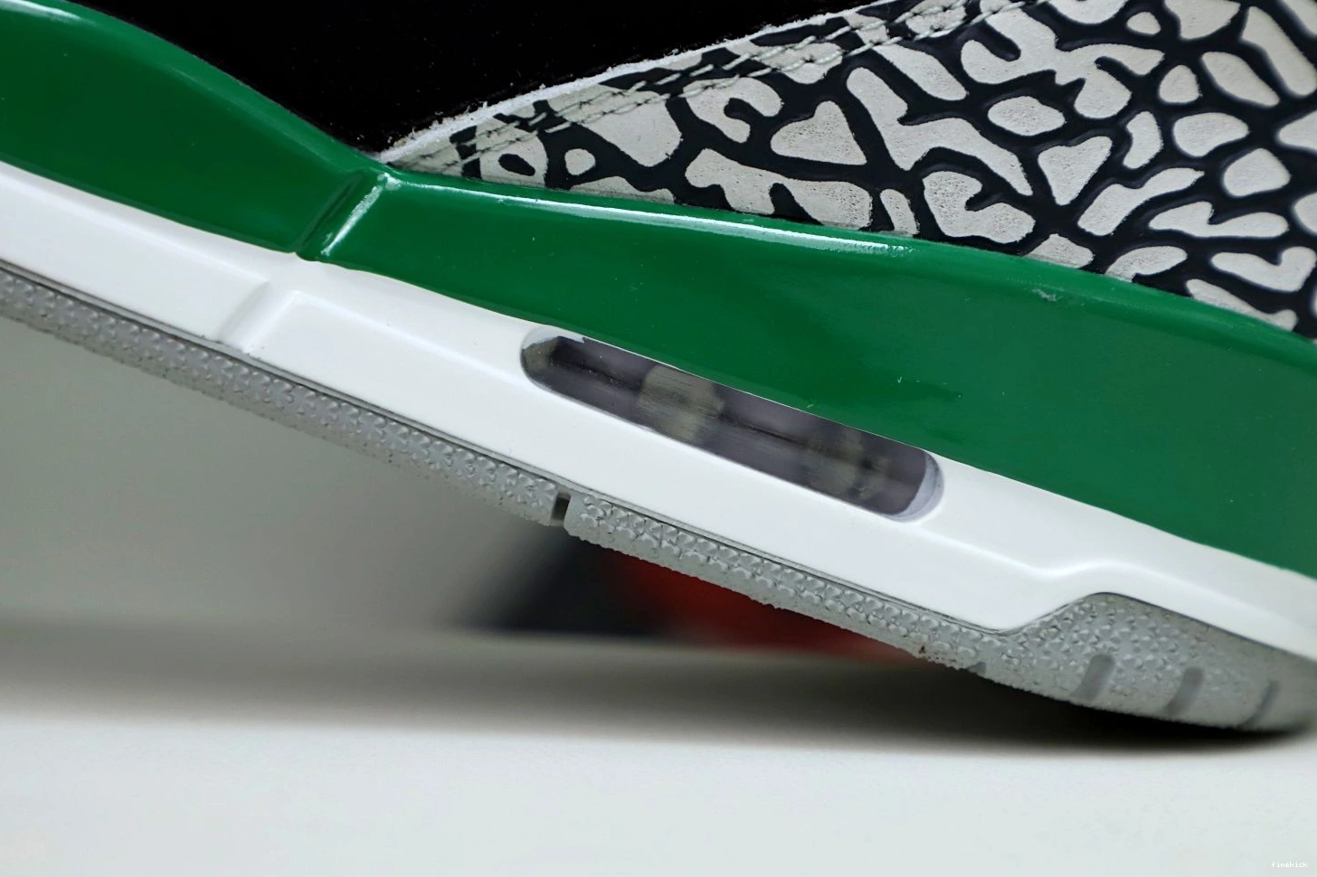 AIR GREEN JORDAN 3 PINE 0904